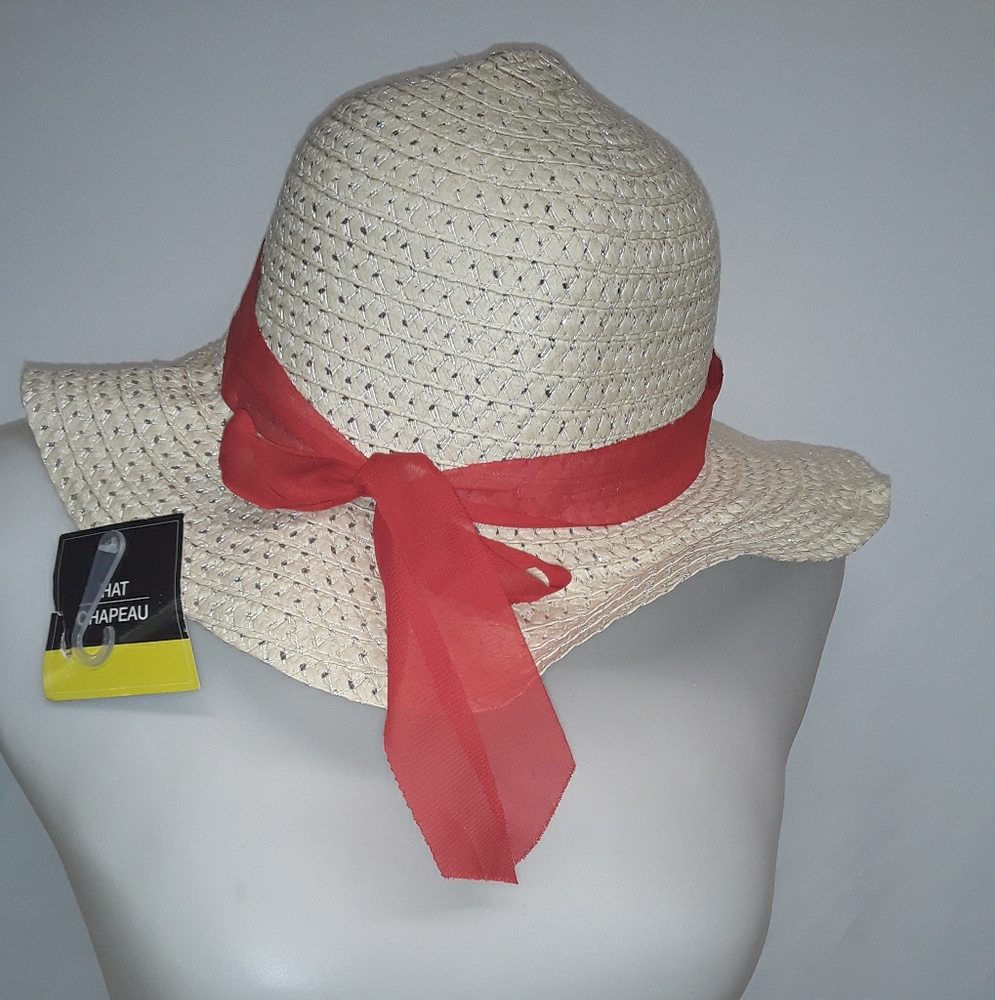 🆕️👒Womans Beach Hat👒🆕️